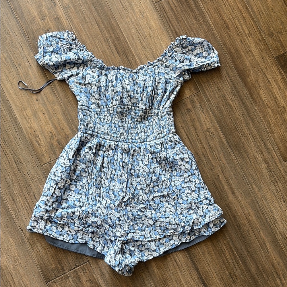 Hollister Blue and White Floral Romper with Off-Shoulder Design Medium
